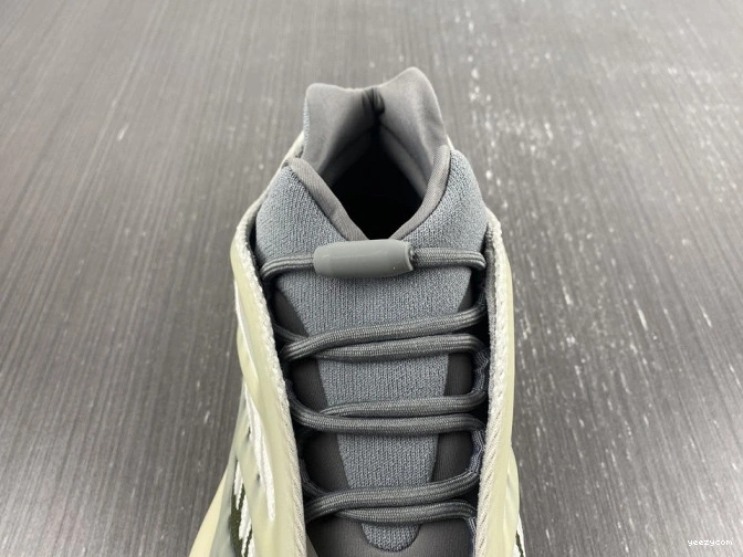 Fade ID1674 Yeezy V3 700 Salt Adidas 0924